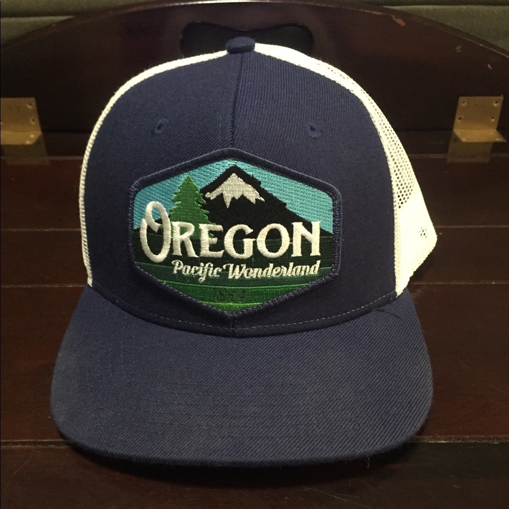 Oregon SnapBack trucker hat.
